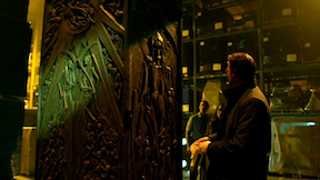 Illustration for article titled The Strain: A Side-by-Side Comparison (Spoilers)